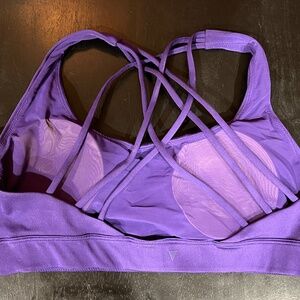 Share  VICTORIA'S SECRET Essential Strappy Sports Bra in Purple Large